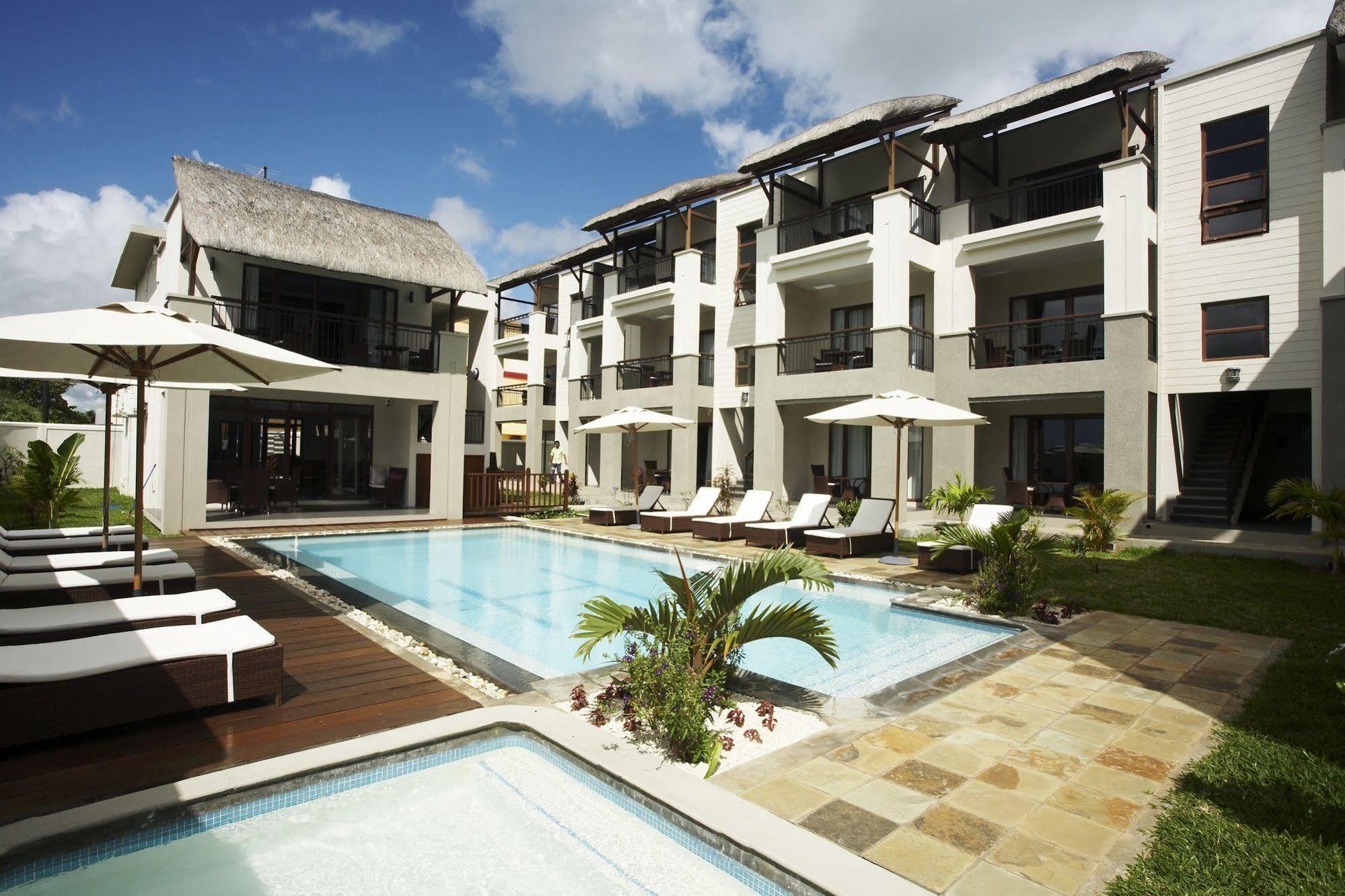 Grand Bay Suites Exteriér fotografie